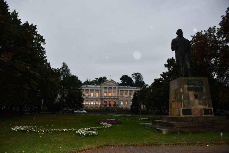 arges sediul muzeului judetean reabilitat printr un proiect cu finantare europeana de peste 28 de milioane de lei 68df90bcb8d57