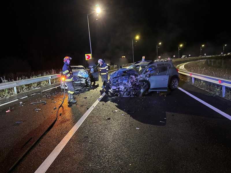 arges trei persoane ranite intr un accident produs pe un pasaj la capatul autostrazii a1 68e4aea1819c7