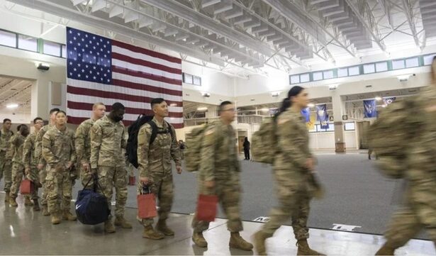 armata americana isi reduce prezenta pe frontul de est al nato decizia americana va slabi securitatea romaniei un stat in prima linie avertizeaza un istoric amer 690233143cefa