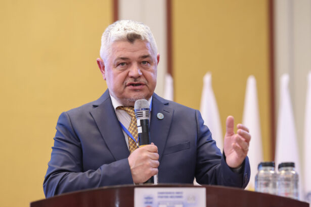 atacuri la persoana in senat atunci cand mama dumneavoastra a fost insarcinata cred ca a luat prea mult paracetamol 68ef7c3838579 scaled 1