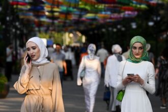 aur cere interzicerea esarfelor islamice in parlamentul european 68dcde436b08d