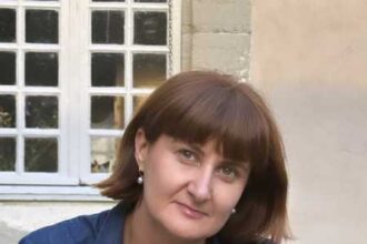 autori contemporani ana maria sandu am fost atenta la mine la povestile de viata din jur 68de336c82dc7