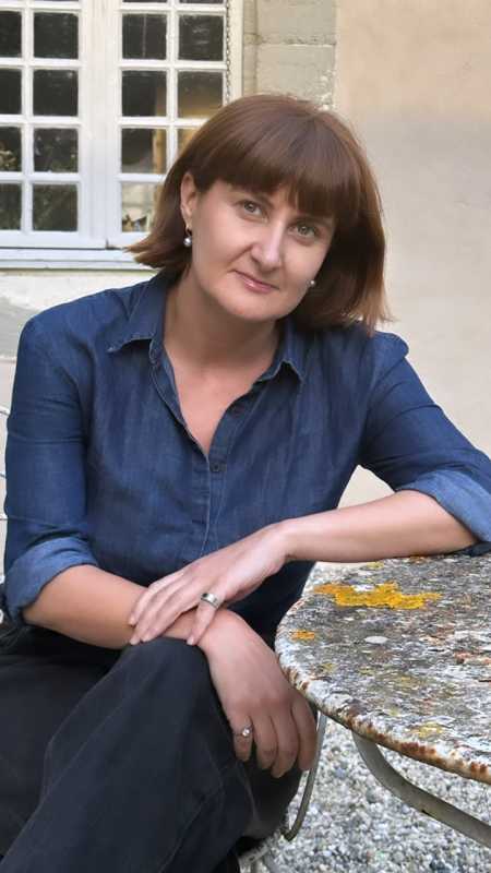 autori contemporani ana maria sandu am fost atenta la mine la povestile de viata din jur 68de336c82dc7