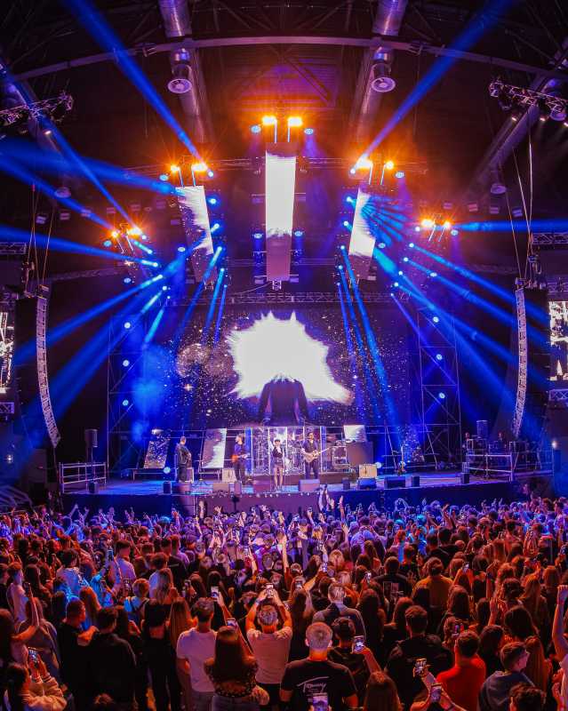 bihor oradea nights festival 2025 pentru tinerii iubitori ai muzicii urbane la oradea arena 6901f3a1aa991