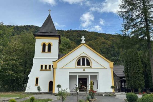 biserica romano catolica din sinaia o bijuterie a credintei si istoriei restaurata si redata comunitatii 68ecf30ccccbe
