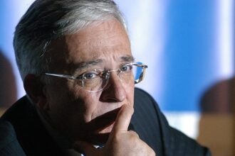 bnr slabeste sprijinul pentru curs euro s a apropiat de 51 lei analistii bnr se intoarce la politica valutara de dinainte de razboi cu depreciere de 1 2 pe an 68e65922e5888