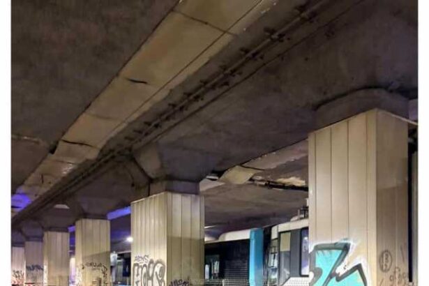 brigada rutiera cinci persoane ranite in urma unui accident dintre un tramvai si un autobuz in piata victoriei 68f26a43bf2b1