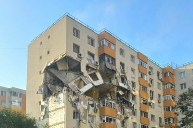 bujduveanu in una dintre scarile blocului din complex nu se va mai putea intra niciodata 68f2802d6dcda