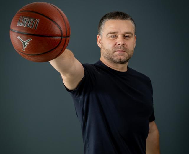 candidatura lui ciprian ciucu la primaria capitalei validata in unanimitate in sedinta comitetului de coordonare al municipiului bucuresti din cadrul partidului national liberal 6902654ae0a4b