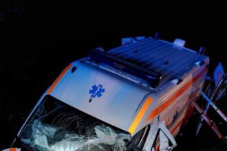 cluj o femeie a decedat in accidentul de pe dn 1 in care a fost implicata o ambulanta 68e40f3e67096