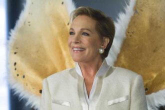 documentar actrita julie andrews implineste 90 de ani 1 octombrie 68dce0064cedc