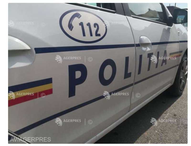 dolj un barbat din bals a sustras o masina de politie din curtea postului de politie robanesti 68fe2f23b44fe