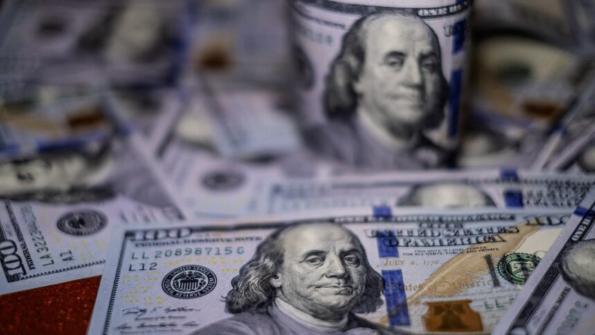 dollar falls on u s government shutdown now on pace for worst annual decline in 22 years 68dd2b16c326a