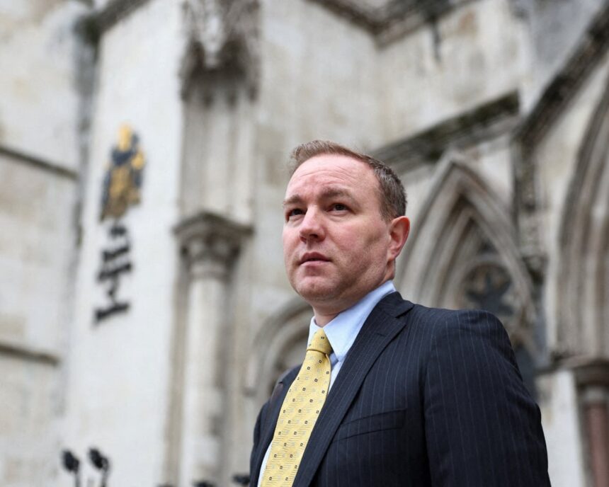 first banker jailed over libor interest rate rigging to sue ubs for 400m 6900643427953