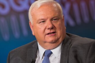 former fed governor larry lindsey withdraws name for fed chair 68e83a51e7862