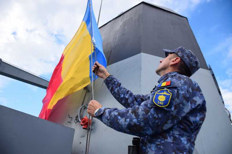 fortele navale sarbatoresc ziua armatei romaniei in garnizoanele bucuresti constanta mangalia braila tulcea si babadag 68fa2473f41bc
