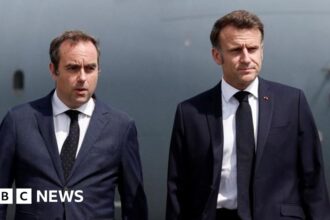 france in fresh political crisis as pm lecornu quits after 26 days 68e423ed31911