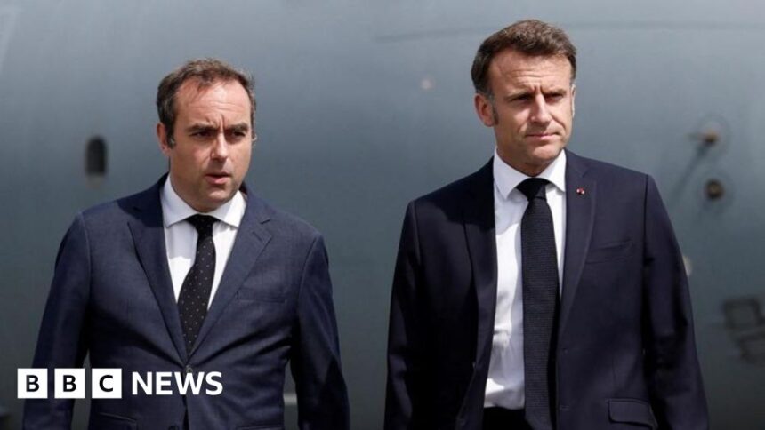 france in fresh political crisis as pm lecornu quits after 26 days 68e423ed31911