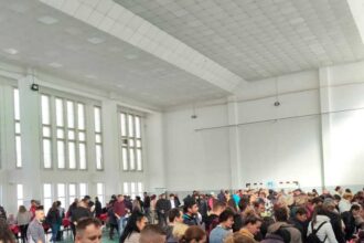 hunedoara peste 1 000 de persoane la bursa locurilor de munca pentru absolventi recrutari de personal la termocentrala mintia 68e9102b773dd