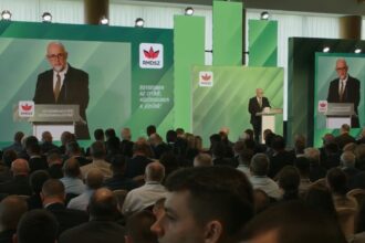 hunor catre bolojan draga ilie te felicit pentru curajul de a incepe reformele statului 68e8d43bd138d