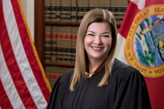 husband of judge who blocked alligator alcatraz shutdown has ties to desantis 68de7196507dc