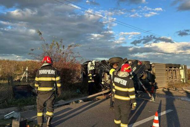 iasi doua persoane au murit in urma coliziunii intre un autoturism si un autotren 6900daad52ada