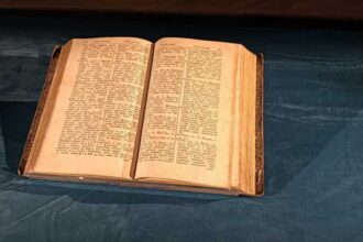 lexiconul de la buda expus in premiera la targu mures in prezenta presedintelui academiei romane galerie foto 68e8d7ec0c91a