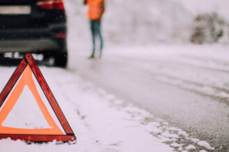 lista echipamentelor auto obligatorii pe timp de iarna ce sanctiuni risca soferii nepregatiti 68e09c72075d0