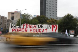 ministerul educatiei nou proiect pus in dezbatere 14 048 de posturi din scoli vor fi eliminate din cauza legii bolojan 68de4a842d89e