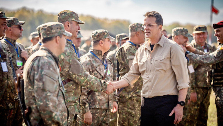 ministrul apararii de ziua armatei continuam investitiile in tehnica de lupta infrastructura si instruire a militarilor 68fc9b9609a88