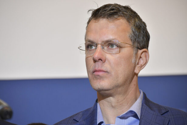 mosteanu reactioneaza dupa ce putin a comentat alegerile anulate din romania e ultimul om care poate da lectii despre democratie 68ded4c8747cb