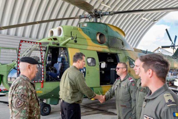 mosteanu romania isi apara spatiul aerian o noua escadrila de f 16 fighting falcon intra in misiune 68fbc21214c85