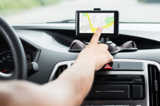 o familie cu cinci copii blocata pe un drum forestier din judetul buzau dupa ce tatal a urmat indicatiile gps 68e356d41a044