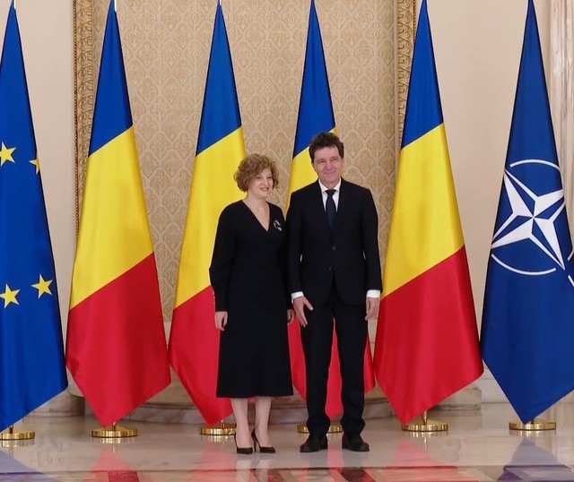 oana gheorghiu a depus juramantul ca vicepremier la palatul cotroceni sorin grindeanu contestatar al numirii a lipsit de la ceremonie foto video 6903244e31f48