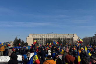 patru confederatii sindicale protesteaza azi in piata victoriei impotriva masurilor de austeritate 6901b1715d66b