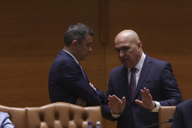 pensiile magistratilor produc scandal in coalitie ciucu a povestit momentul in care psd a parasit sedinta este a treia oara grindeanu il ataca pe bolojan unii manati ma 68f7c9ea3f534