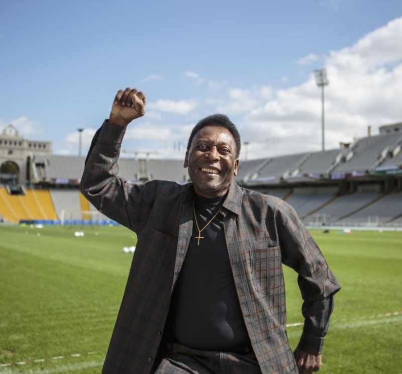 personalitatea zilei legendarul fotbalist brazilian pele 68f9e19ac003a