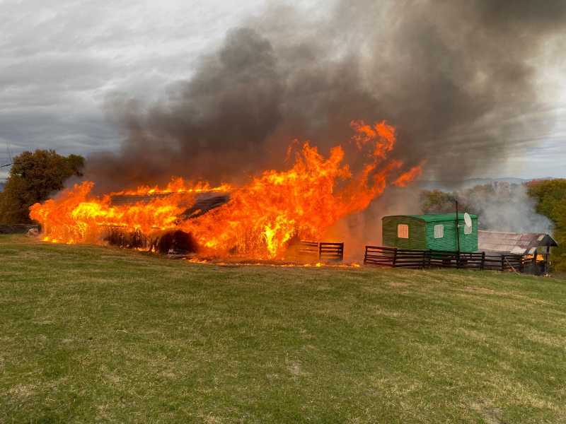 prahova incendiu violent la un saivan o persoana a fost gasita carbonizata 68ff14e67482b