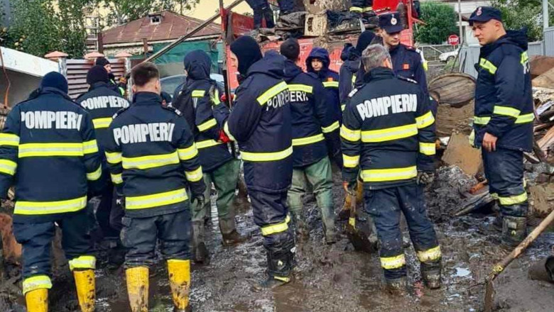 primaria bucuresti pune la dispozitie un numar gratuit pentru sesizari de urgenta in urma codului rosu de ploi 68e4eb2446f31