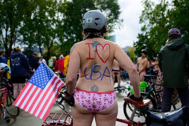 quintessentially portland nude cyclists protest against national guard deployment 68ed072e3ae6e
