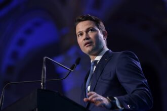 reactie din pnl la convocarea premierului in parlament ilie bolojan nu va juca in piesele scrise de psd si aur 6903a18d56923