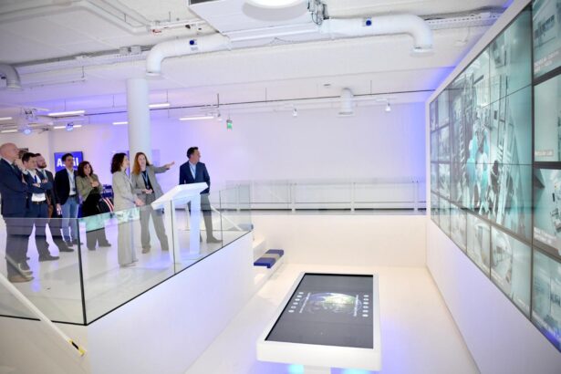 roxana minzatu vicepresedinta ce a inaugurat primul spatiu de formare ultra controlat din europa 68efed8849bf5