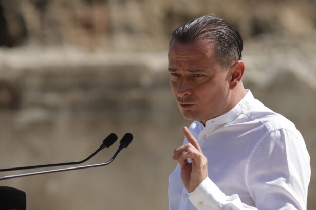 sedinta la psd daniel baluta desemnat cu unanimitate de voturi drept candidat la primaria generala 6900b4b9a492a