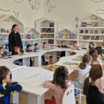 sibiu mamele din orasul talmaciu au amenajat un centru al copiilor intr o biblioteca abandonata transformata in magazie 69033ce195617