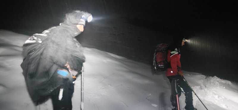 sibiu un turist din bucuresti salvat de echipele salvamont in muntii fagarasanului 68df6fa2b8b25