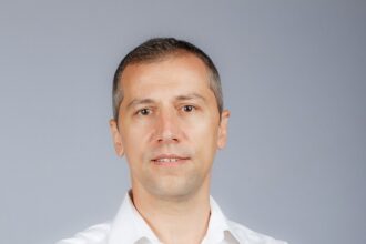 silviu iordache fost prefect isi anunta candidatura ca independent la presedintia consiliului judetean buzau impotriva lui ciolacu impotriva sistemului pentru buzau 68ffc95da5210