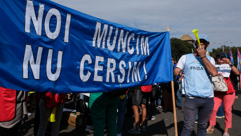 sindicalistii din administratie anunta proteste in ziua cand la guvern se discuta salariul minim nu mai acceptam austeritatea 68ff61bd16d7b