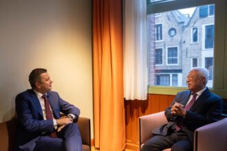 sorin grindeanu s a intalnit cu presedintele consiliului european antonio costa 68f34884a9653