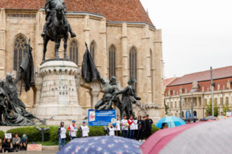 studentii de la o facultate din cadrul ubb reclama ca au fost mutati abuziv in afara orasului cluj napoca ce le raspunde universitatea 68e91a3c7dad6