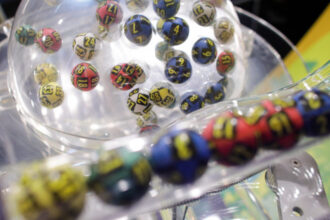 tragerile speciale ale toamnei loto 6 49 joker 5 40 duminica 19 octombrie 2025 report de peste 8 milioane de euro la 6 din 49 68f47f159eca9